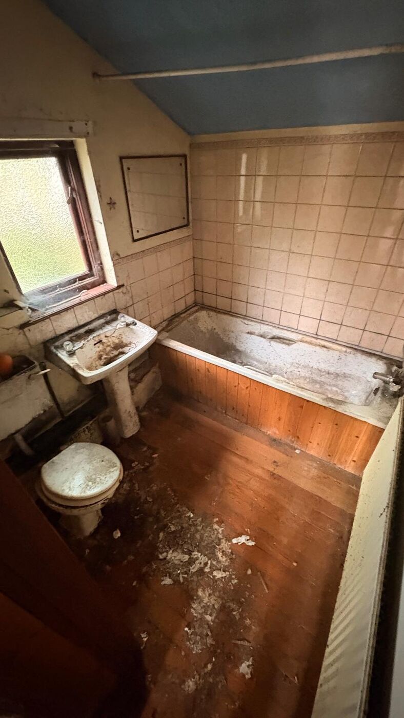 Before 2, Hoarder House Clean St Just, Cornwall